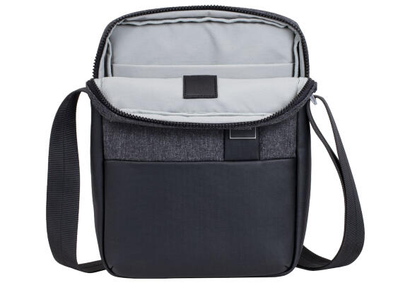 Сумка через плечо Rivacase 8811 Black