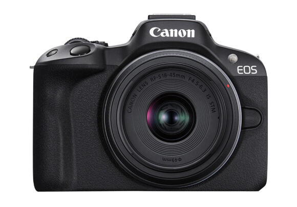 Фотокамера Canon EOS R50 18-45mm Treavel kit