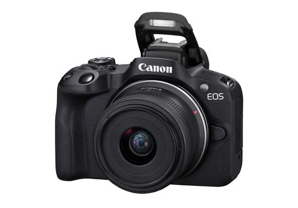 Фотокамера Canon EOS R50 18-45mm Treavel kit Фотокамера Canon EOS R50 18-45mm Treavel kit