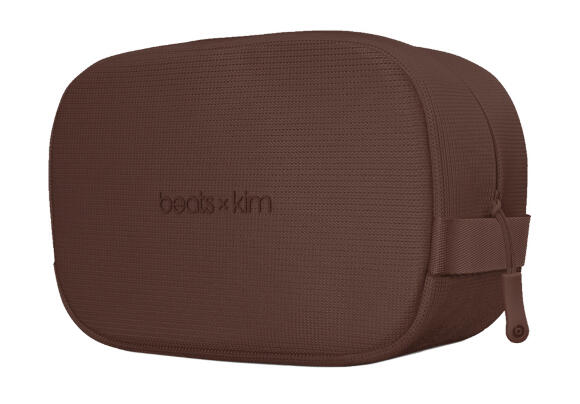 Наушники Beats Studio Pro - Kim Special Edition - Earth [MW683]