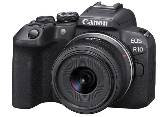 Беззеркальный фотоаппарат Canon EOS R10 с объективом 18-45mm